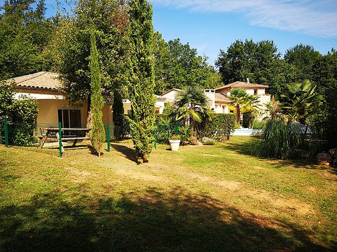 exterieur-les-mesanges©le-mas-des-geais