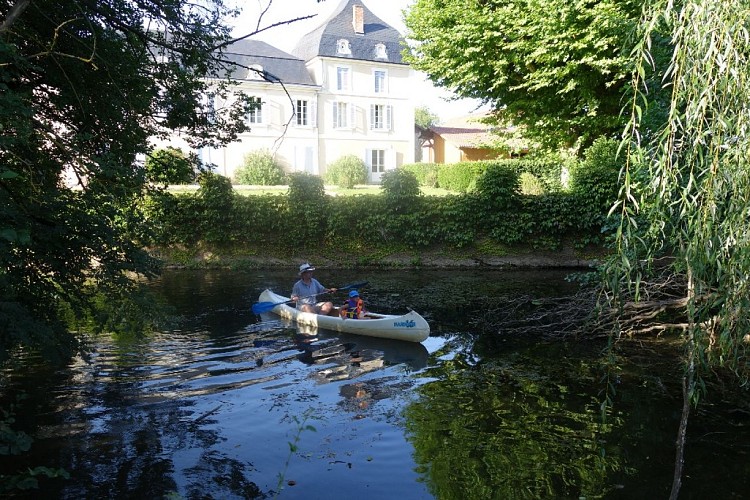 Gite-Chateau-et-Riviere