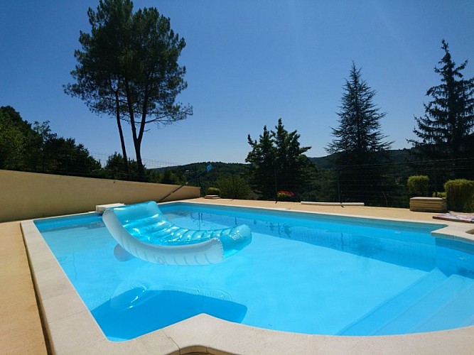 bois-de-l-eglise - la piscine