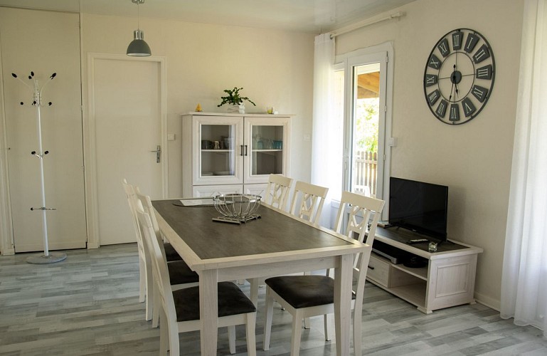 gite-bois-cassé-entrée-saint-laurent-des-hommes-tourisme-vallee-isle
