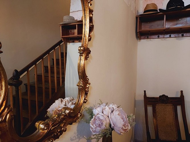 escalier château des Sénéchaux