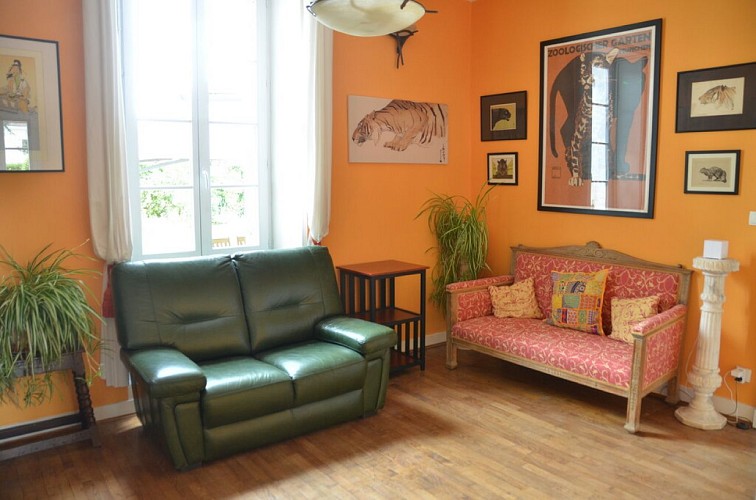 salon-bibliothèque-maison-Hubert-Faure