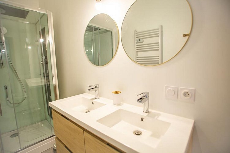 HLO-Montignac-Escapade à Lascaux Le Loft - salle de bains©Nicolas Laud