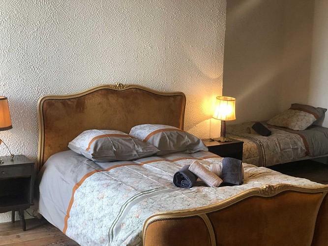 7-chambre-dorée-(5)_-(002)