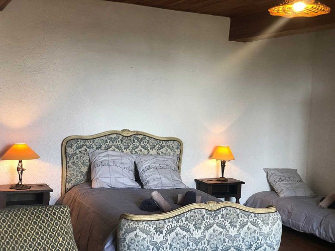 6-chambre-bleue-(7)_-(002)