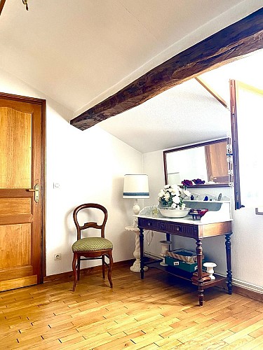 1f6487fa-977a-4871-a212-a9863f98461d