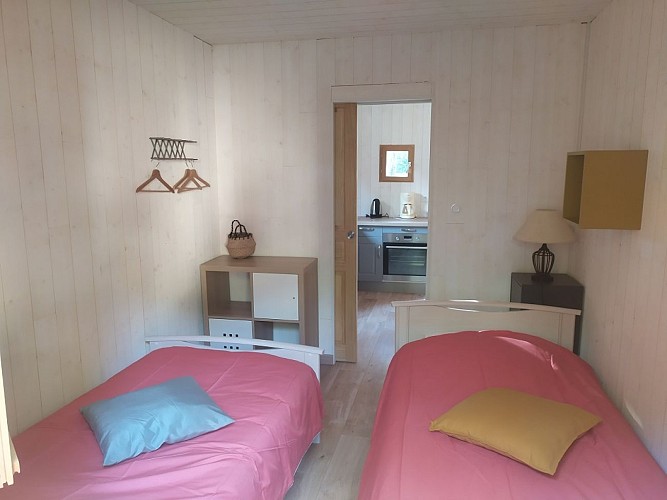 Chambre rose 2 lits