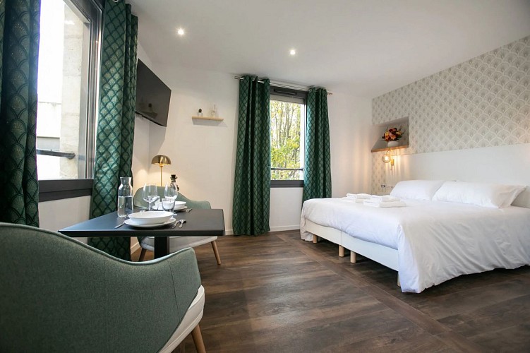 Le Maleville - Chic & Elegant