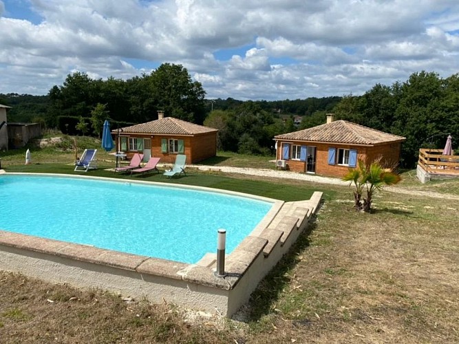 Par l'étang qui court