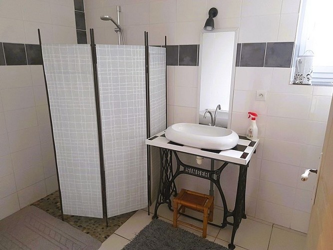Salle de bains RDC La Grange de Mamie