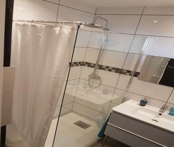 maison du moulin sdb