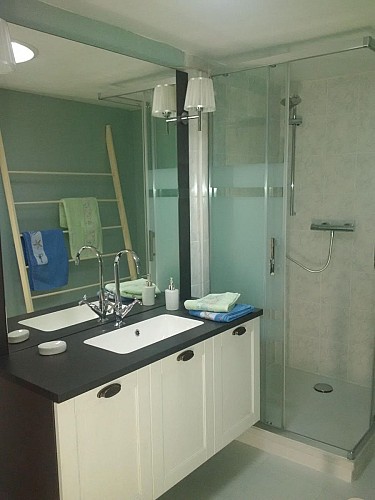 chateau les bedats sdb