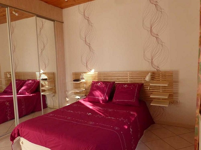 Chambre-double---location-vacances---Ares--M-Gueret--