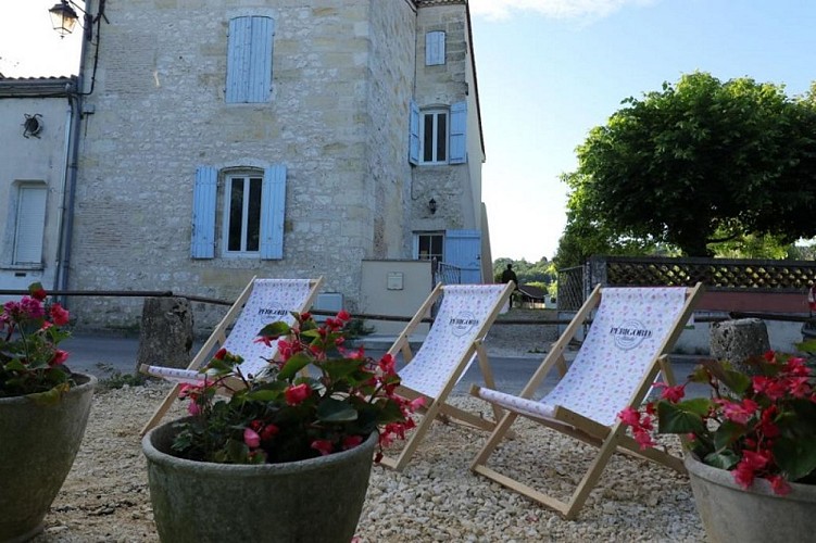 terrasse vue riviere2