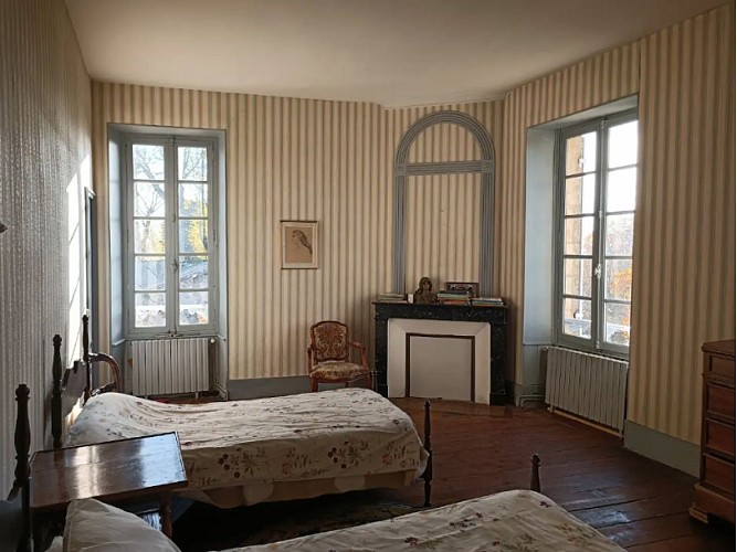 ©L'Esconge-gîte-Bourg-chambre