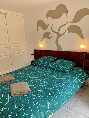 Hébergement-Mauriac-Gironde-La-Petite-Toscane-Saint-Emilion-4-couchages-16 (9)