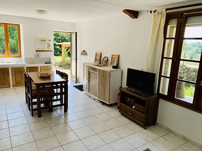 Hébergement-Mauriac-Gironde-La-Petite-Toscane-Saint-Emilion-4-couchages-16 (5)