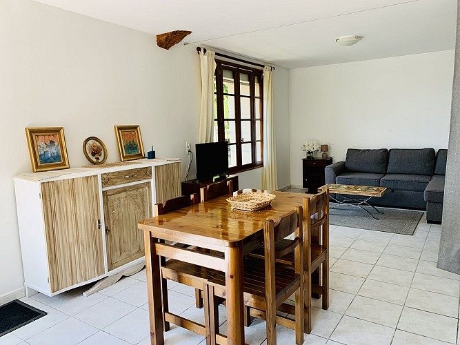 Hébergement-Mauriac-Gironde-La-Petite-Toscane-Saint-Emilion-4-couchages-16 (2)