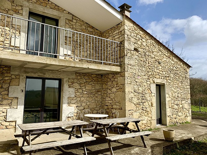 Hébergement-Mauriac-Gironde-La-Petite-Toscane-Saint-Emilion-6-couchages-1 - Copie