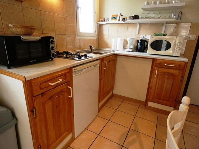 Guichenuy Platanes - cuisine repas