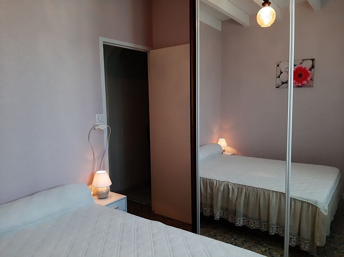 Alonso - 2nde chambre 2pers penderie