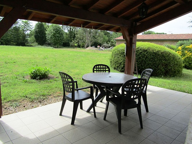 Hauquin - terrasse jardin