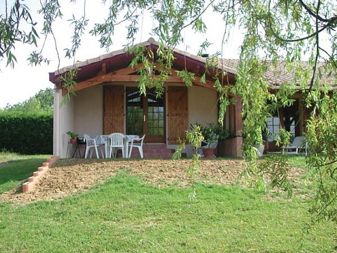 Gîte Dizart avec terrasse, chambre indépendante, climatisation