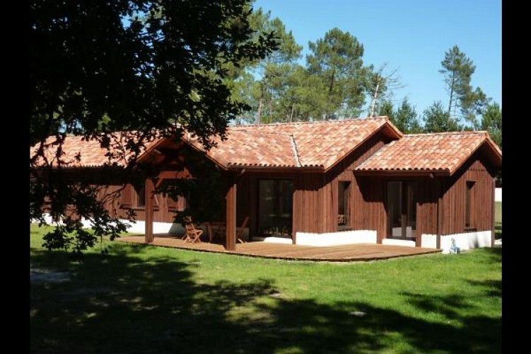 Gîte en forêt landaise avec jacuzzi d'intérieur