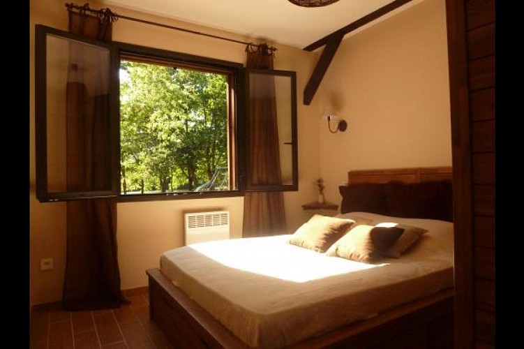 Gîte en forêt landaise avec jacuzzi d'intérieur