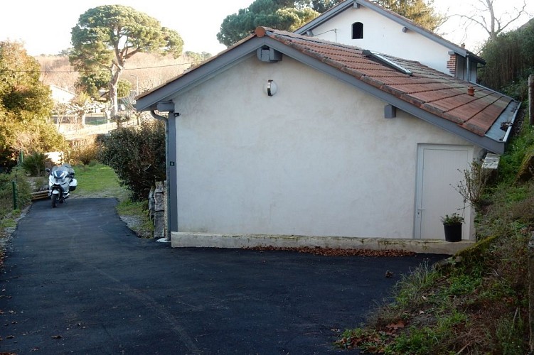 Petite maison au coeur du village entièrement renovée