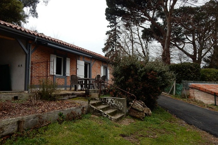 Petite maison au coeur du village entièrement renovée