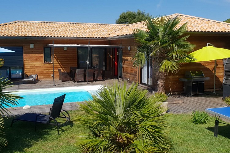 Villa avec piscine chauffée à 2km des plages