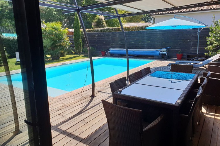 Villa avec piscine chauffée à 2km des plages