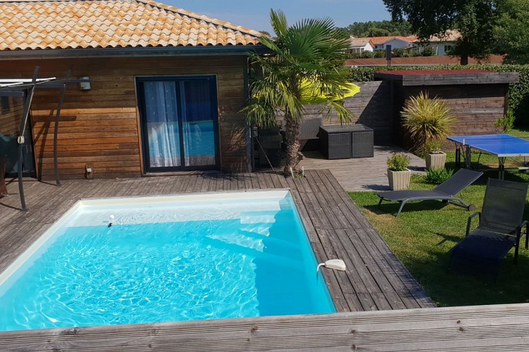 Villa avec piscine chauffée à 2km des plages