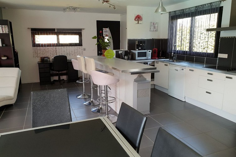 Villa avec piscine chauffée à 2km des plages