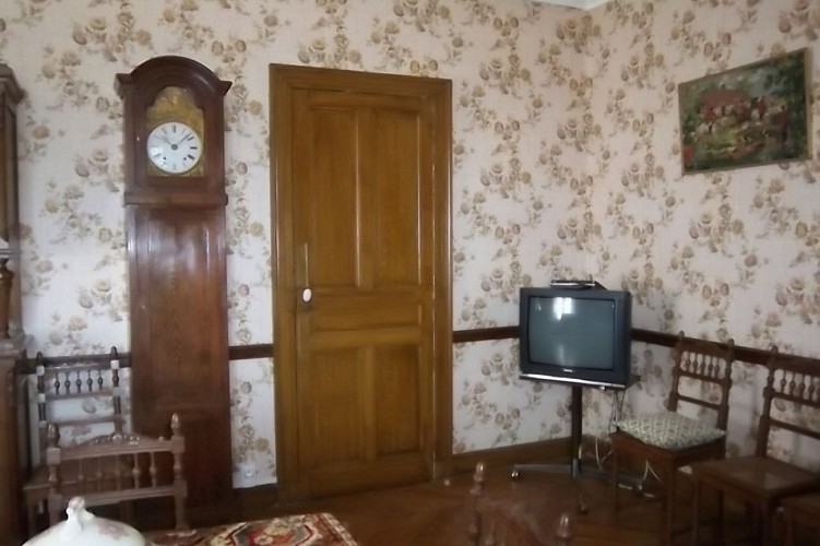 Grande maison idéale pour deux familles ou famille nombreuse