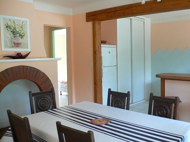 Zuk lac 4 salle a  manger