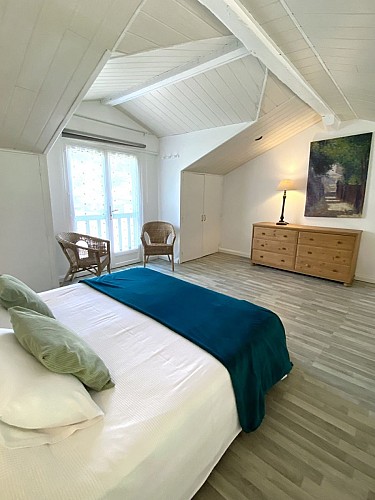 Chambre appartement 8 (1)