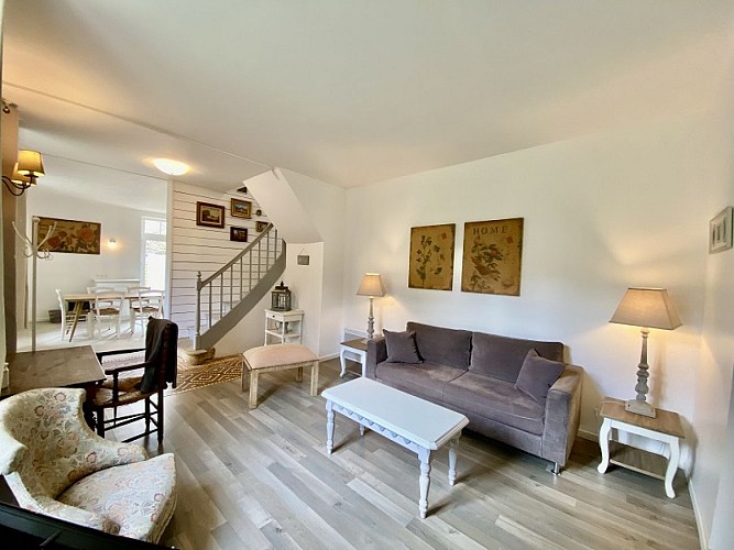 Salon ouvert sur la cuisine