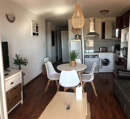 Lebleu - séjour cuisine