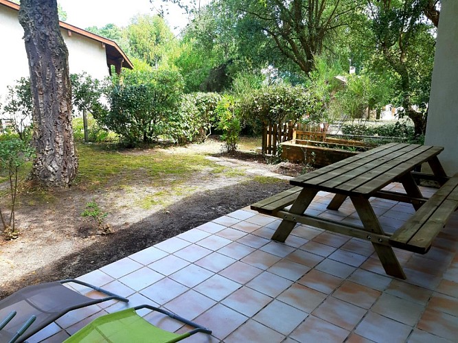 Location Apouey F. 2020