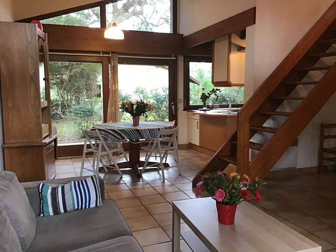 Location Apouey F. 2020