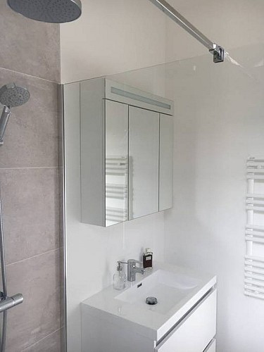 SABAROTS-VALERIE--19-