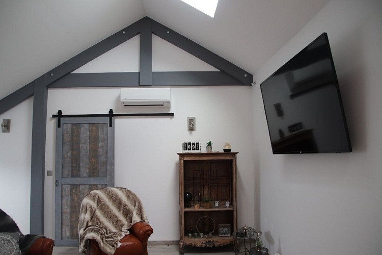 Sarciat - salon tv vers ch