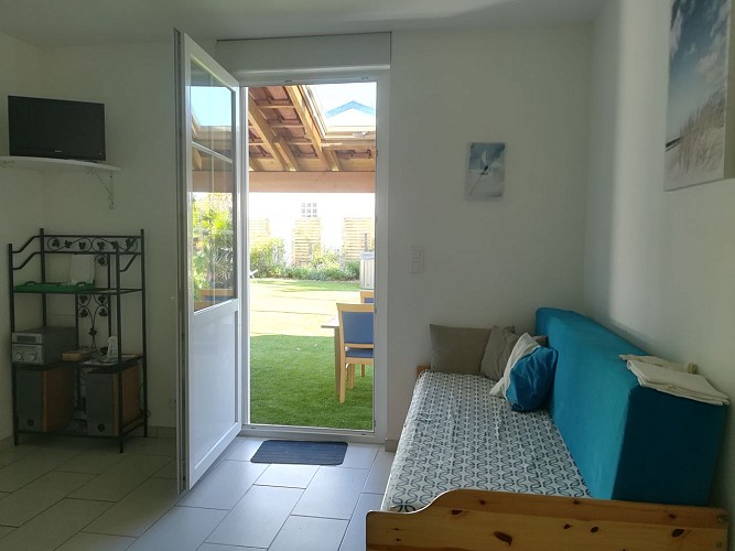 sejour-avec-vue-jardin-2