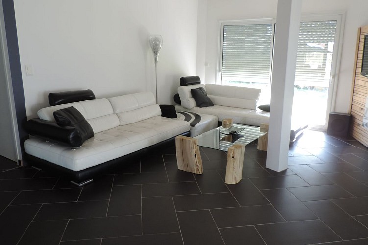 Salon Villa les Dunes à Bias avec Gîtes de France Landes