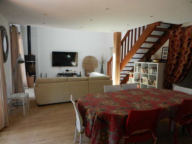 c837f0ca-f655-4273-bd0d-c20803542ea9