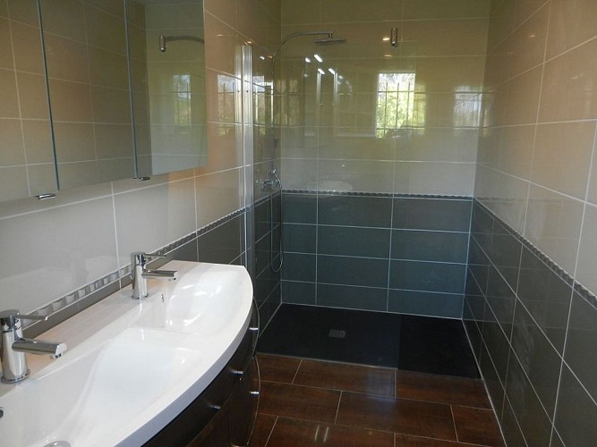 Salle de bains Les chênes lièges à Moliets avec Gîtes de France Landes