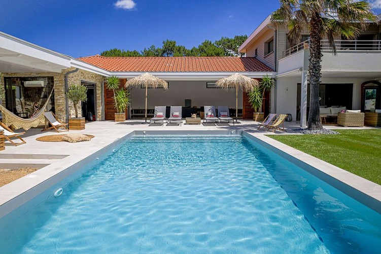 fdc2c070-ce8e-408d-9d35-d96b0f44829f.f10