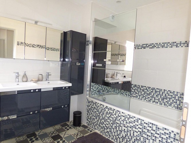 Salle de bains de la Ferme landaise à Taller Gîtes de France Landes